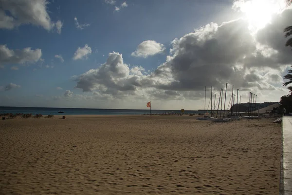 Naturlandschaft Aus Meeresfelsen Und Sand — Stockfoto