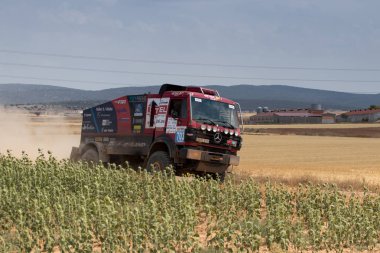 İspanya'da rekabet te yarış kamyonu