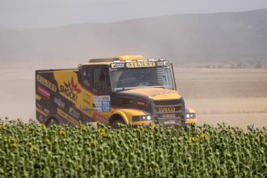 İspanya'da rekabet te yarış kamyonu