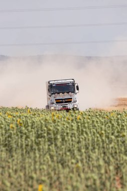 İspanya'da rekabet te yarış kamyonu