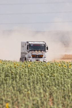 İspanya'da rekabet te yarış kamyonu