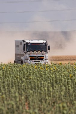 İspanya'da rekabet te yarış kamyonu