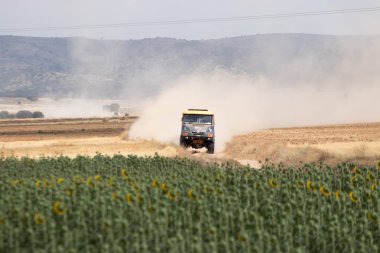 İspanya'da rekabet te yarış kamyonu