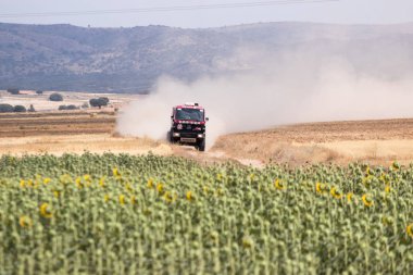 İspanya'da rekabet te yarış kamyonu