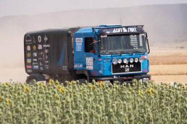 İspanya'da rekabet te yarış kamyonu