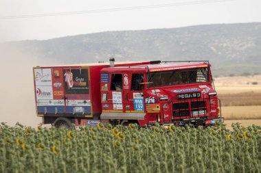 İspanya'da rekabet te yarış kamyonu