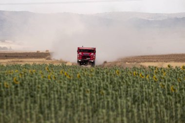 İspanya'da rekabet te yarış kamyonu