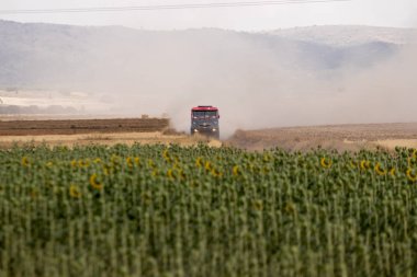 İspanya'da rekabet te yarış kamyonu