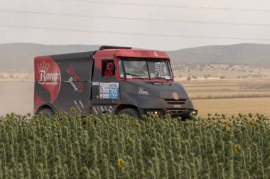 İspanya'da rekabet te yarış kamyonu