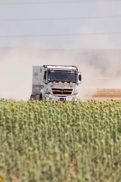 İspanya'da rekabet te yarış kamyonu