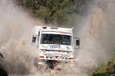 İspanya'da rekabet te yarış kamyonu