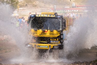İspanya'da rekabet te yarış kamyonu
