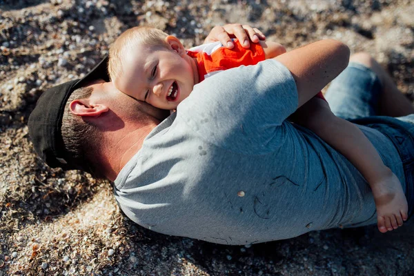 Bir baba ve oğul komik portre — Stok fotoğraf