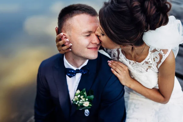 Retrato de una pareja de boda increíble . —  Fotos de Stock