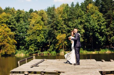 Harika bir düğün çift portre. 