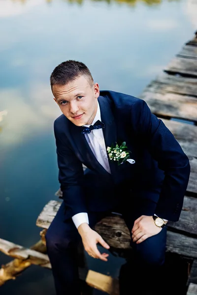 Portrait of a very handsome groom. — Stock Photo, Image