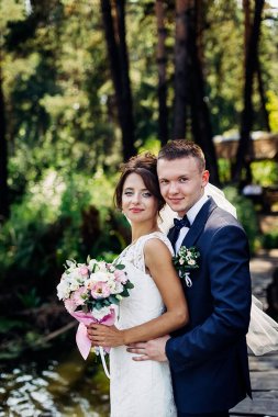 Harika bir düğün çift portre. 