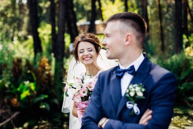 Harika bir düğün çift portre. 