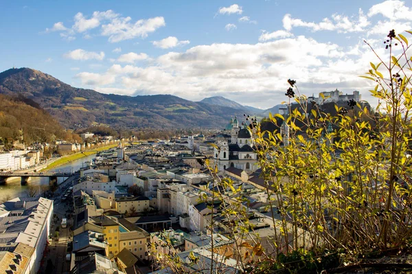 Panoramautsikt Över Staden Och Det Medeltida Slottet Salzburg Austria — Stockfoto