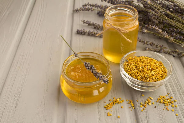 Miel Polen Abeja Fondo Gris Madera Productos Apícolas — Foto de Stock