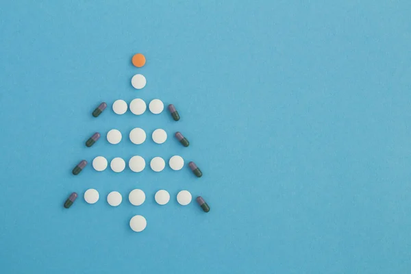 Vánoční Kreativní Strom Pilulek Modrém Pozadí Rozumím Lékařské Zázemí — Stock fotografie