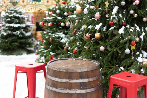 Adornos de Navidad, árbol de Navidad, regalos, año nuevo — Foto de Stock