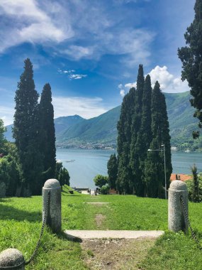 Park Villa Melzi Bellagio Ünlü İtalyan Gölü Como, bulutlu gökyüzü