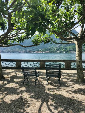 Park Villa Melzi Bellagio Ünlü İtalyan Gölü Como, bulutlu gökyüzü