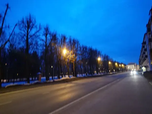 Verkehr Der Stadt Bei Nachtverkehr Der Stadt Bei Nacht — Stockfoto