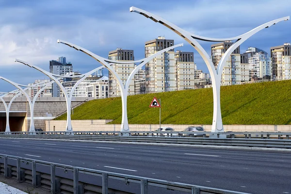 São Petersburgo Rússia Agosto 2018 Uma Estrada Vazia Com Barreiras — Fotografia de Stock