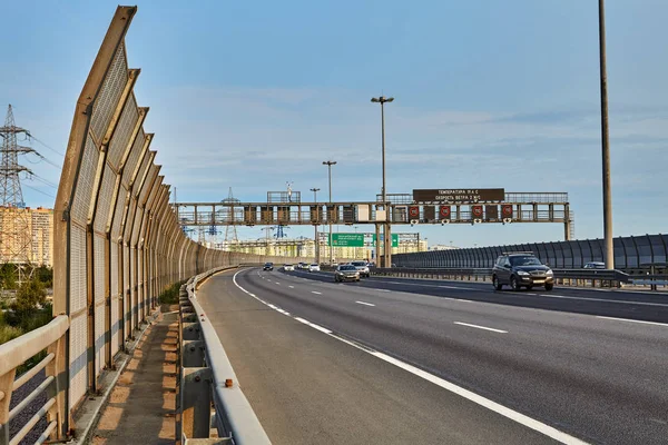 San Petersburgo Rusia Agosto 2018 Los Automóviles Conducen Largo Autopista — Foto de Stock