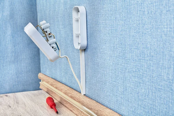 Mounting of duplex receptacle outlet. — Stock Photo, Image