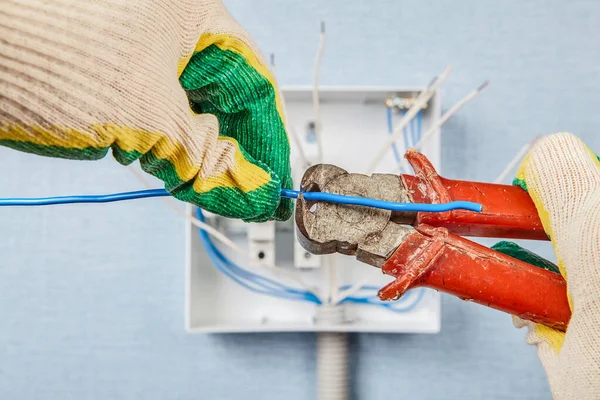 Junta de fusibles instalación de la unidad de consumo eléctrico . — Foto de Stock