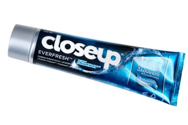 The fluoride toothpaste and  mouthwash is manufactured by named Closeup. 