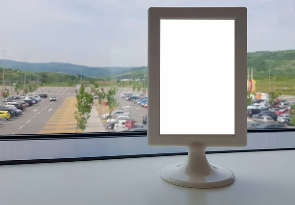 Boş resim çerçevesi boş reklam afiş Poster sahte izole şablon kırpma yolu