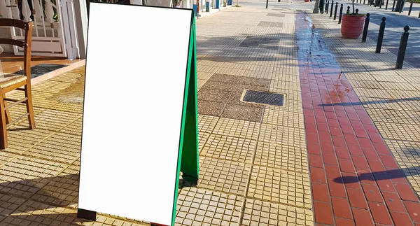 Boş Reklam Banner reklam şablon sahte kadar izole kırpma yolu