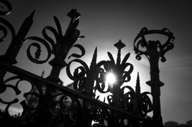 Dövme demir çubukları çit, Poblenou Mezarlığı, Barcelona