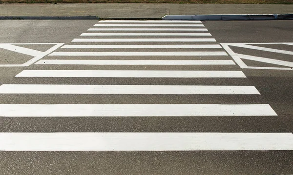 Hintergrund Form Von Fahrbahnmarkierungen Eines Fußgängerüberwegs — Stockfoto