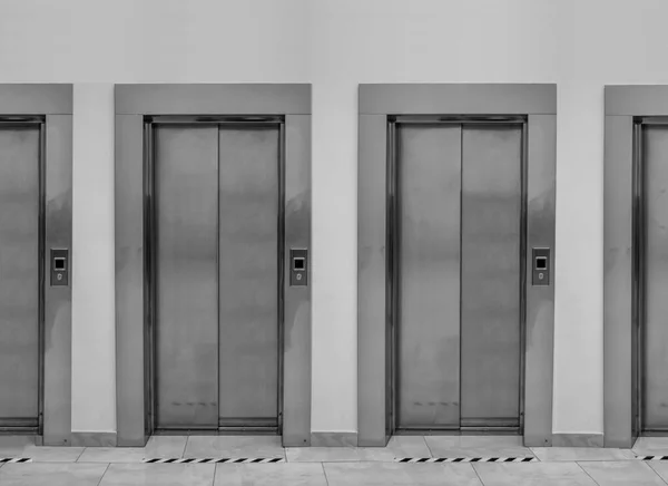 Aufzugstüren Einem Öffentlichen Gebäude — Stockfoto