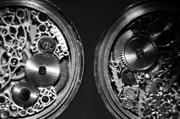 Fotografia Bianco Nero Ore Scheletriche Antico Orologio Antico Incisione Gioielli — Foto Stock