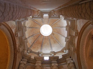 iç katedral  