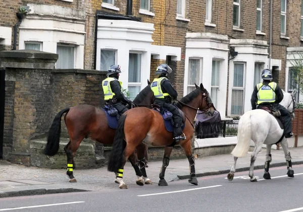 Londen Engeland November 2017 Paarden Gereden Door Officieren Van Metropolitan — Stockfoto