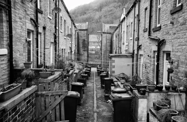 Monochromatický Obraz Ulice Nebo Tradiční Zadní Řadové Domy Hebden Bridge — Stock fotografie