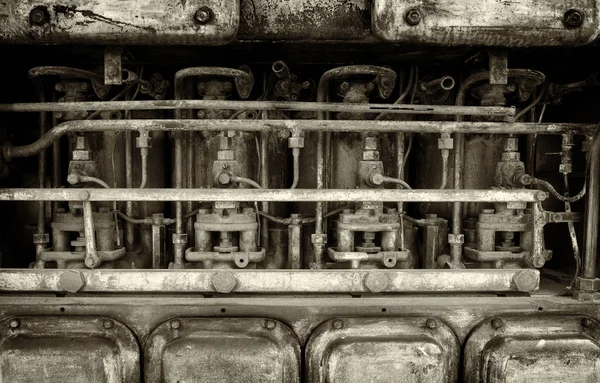 Monokróm Kép Egy Nagy Öreg Rozsdás Benzines Motor Részleteit Csövek — Stock Fotó