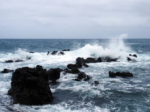 Vista Panorámica Del Mar Las Rocas Enfoque Selectivo —  Fotos de Stock