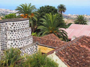 tarihi eski değirmen ve tenerife orotava panoramik görünümü