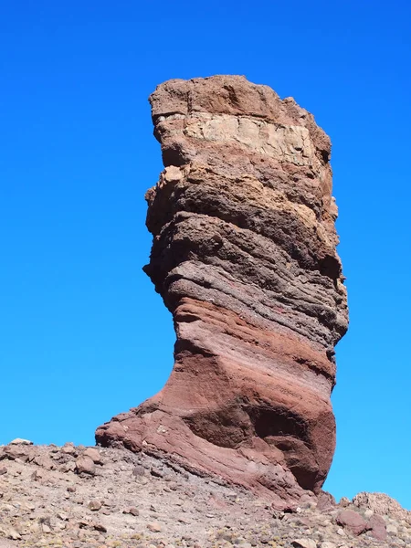 Towering volcanic rock formation in the Teide National Park in T — Stock Photo, Image