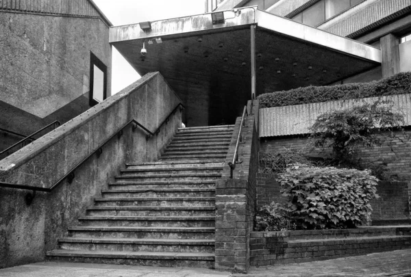 Treppen Zum Gebäude Schwarz Weiß — Stockfoto