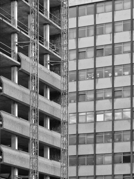 Edifício Industrial Velho Preto Branco — Fotografia de Stock