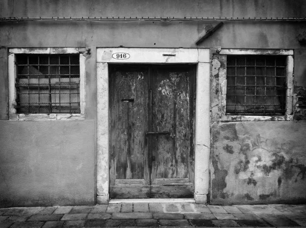 Old Wooden Door Building — Stock Photo, Image